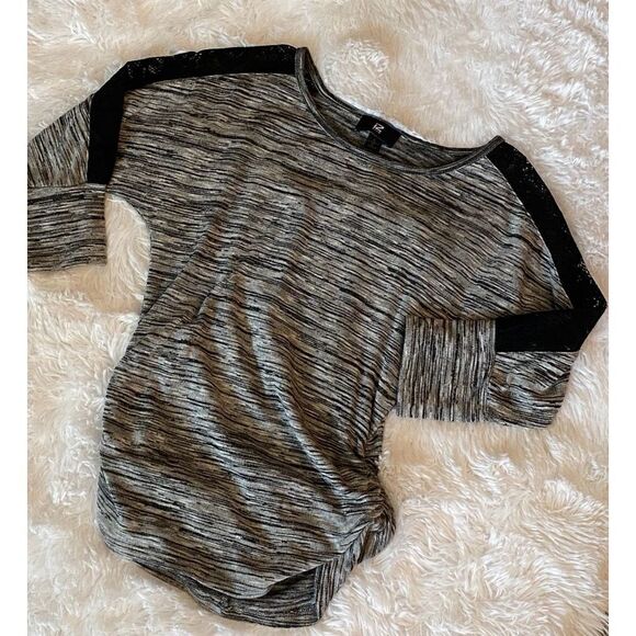 iZ BYER SZ S Woman’s Jr Black/Gray 3/4 Sleeve Top With Lace Sleeves - Picture 5 of 9